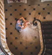 wedding-couple-and-stairs