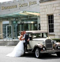 wedding-couple-and-vintage-car