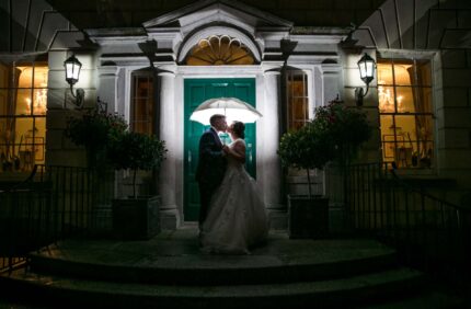 wedding-couples-photo-with-umbrella